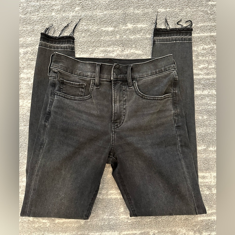 Express Mid Rise Skinny Jeans With Frayed Hem